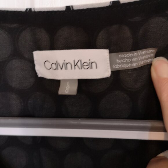 Calvin Klein Women's Black/White retro-modern Blouse in Size L - Picture 3 of 6